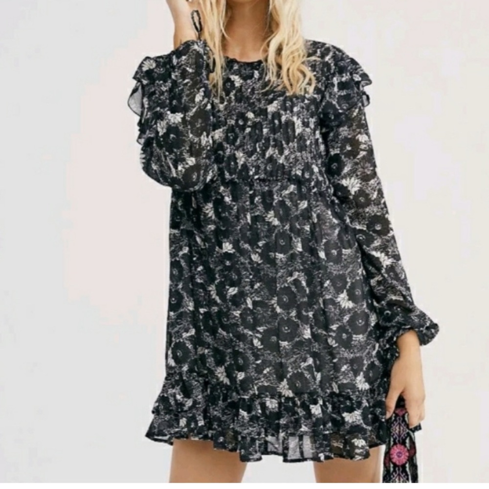 NWT Free People Black and White Bishop Sleeve Mini Dress M